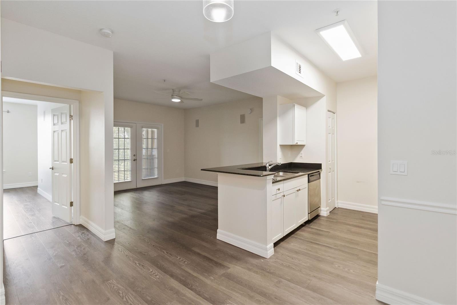 Image 6 of 29 For 14205 Falls Church Dr  2014
