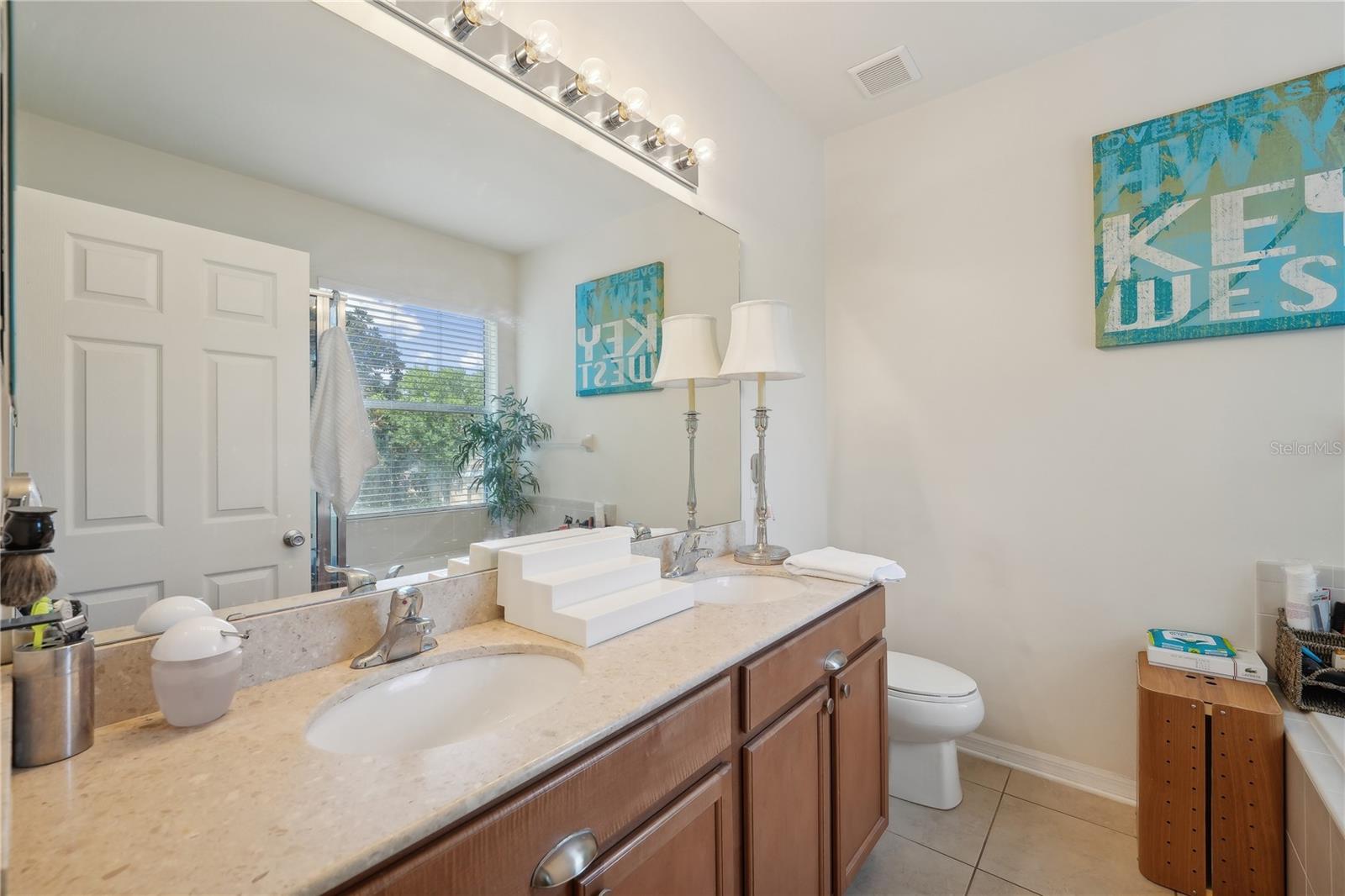 Image 16 of 60 For 14025 Oasis Springs Lane 901