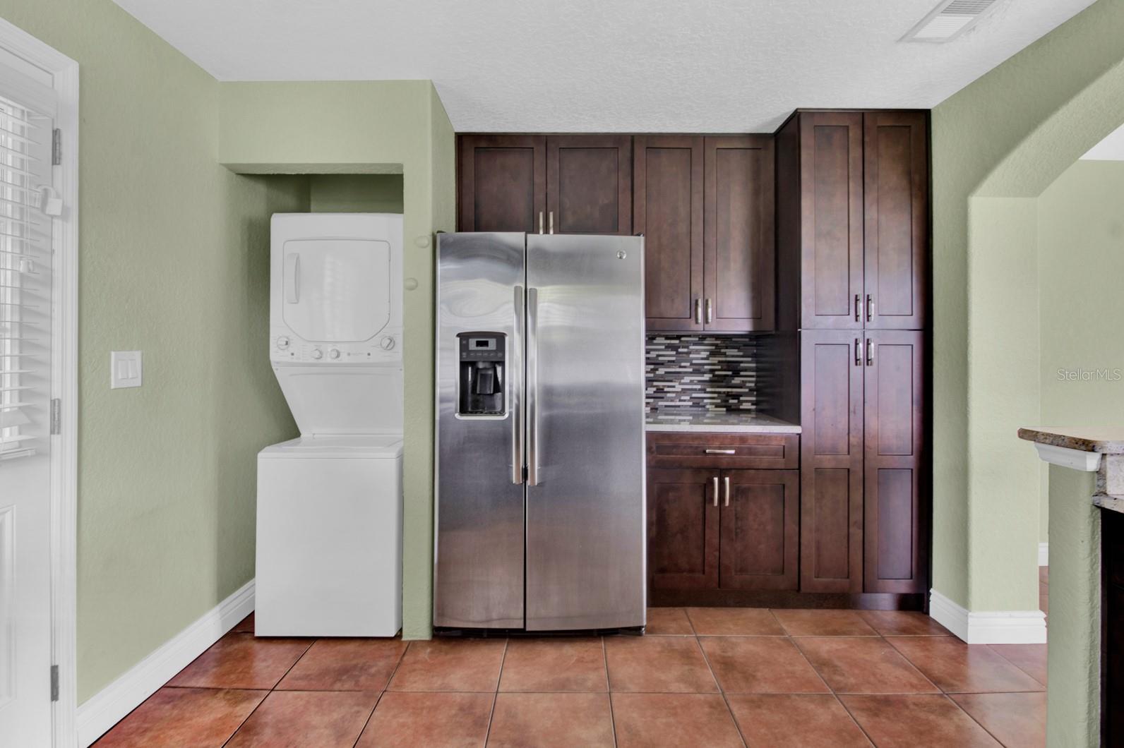 Image 12 of 24 For 416 Banyon Tree Circle 108