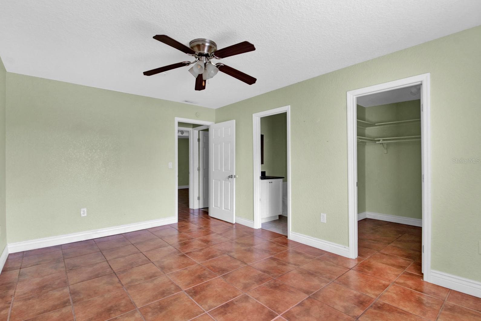 Image 14 of 24 For 416 Banyon Tree Circle 108
