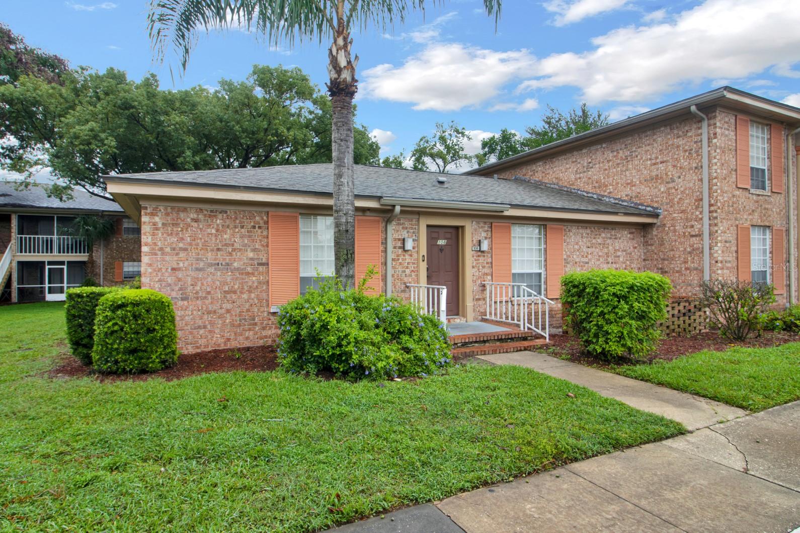 Image 2 of 24 For 416 Banyon Tree Circle 108