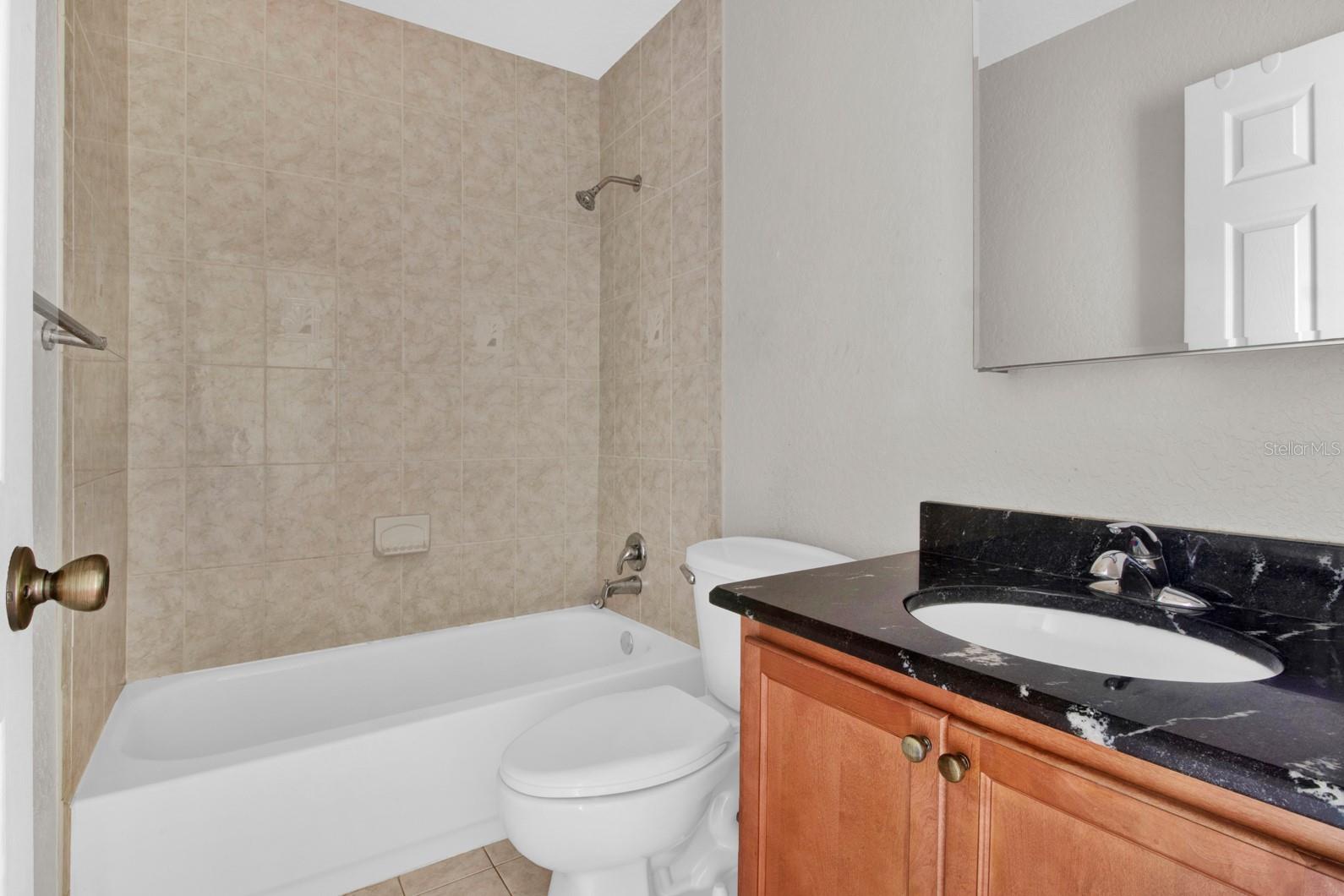Image 20 of 24 For 416 Banyon Tree Circle 108