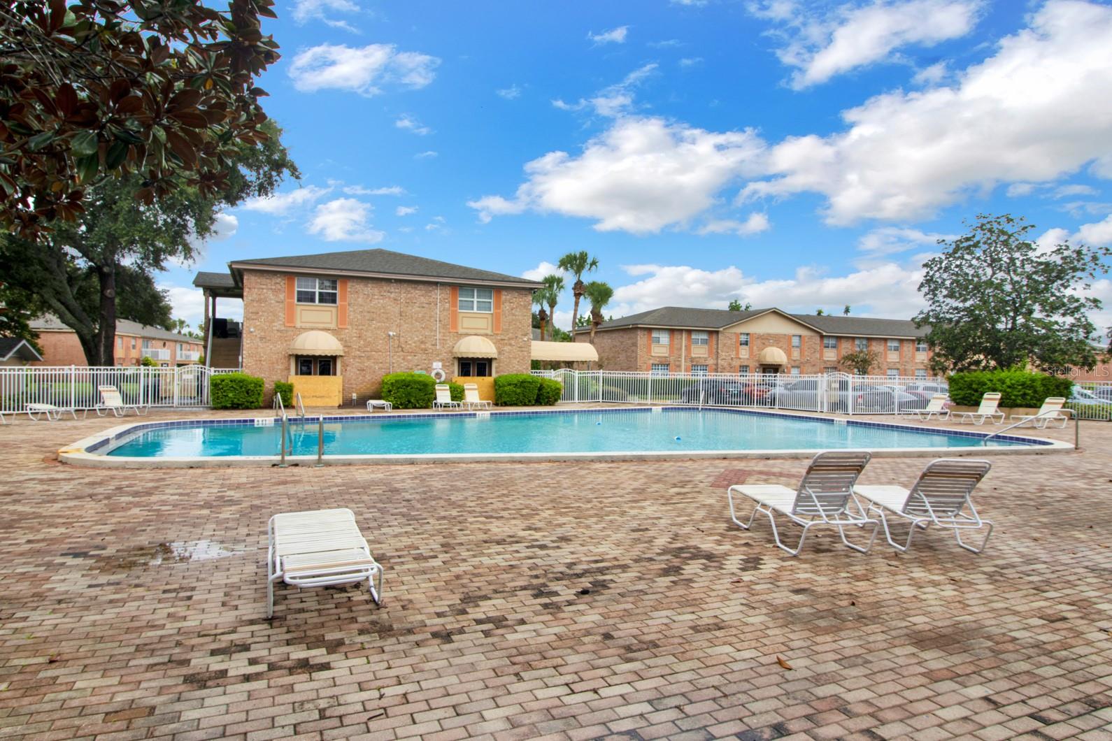 Image 22 of 24 For 416 Banyon Tree Circle 108