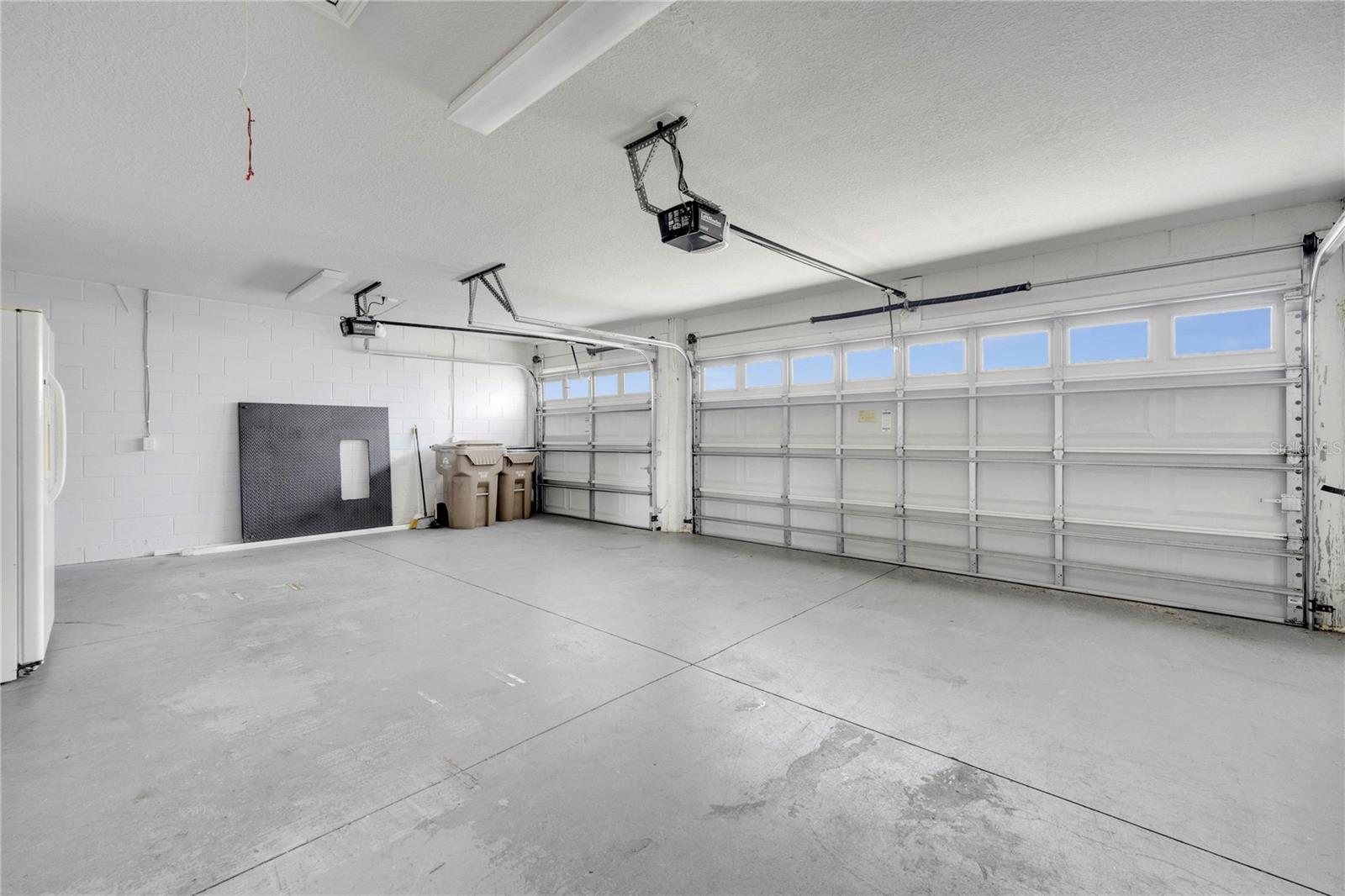 Image 31 of 58 For 10955 Lemay Drive
