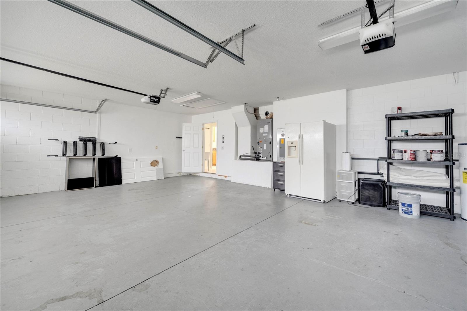 Image 32 of 58 For 10955 Lemay Drive