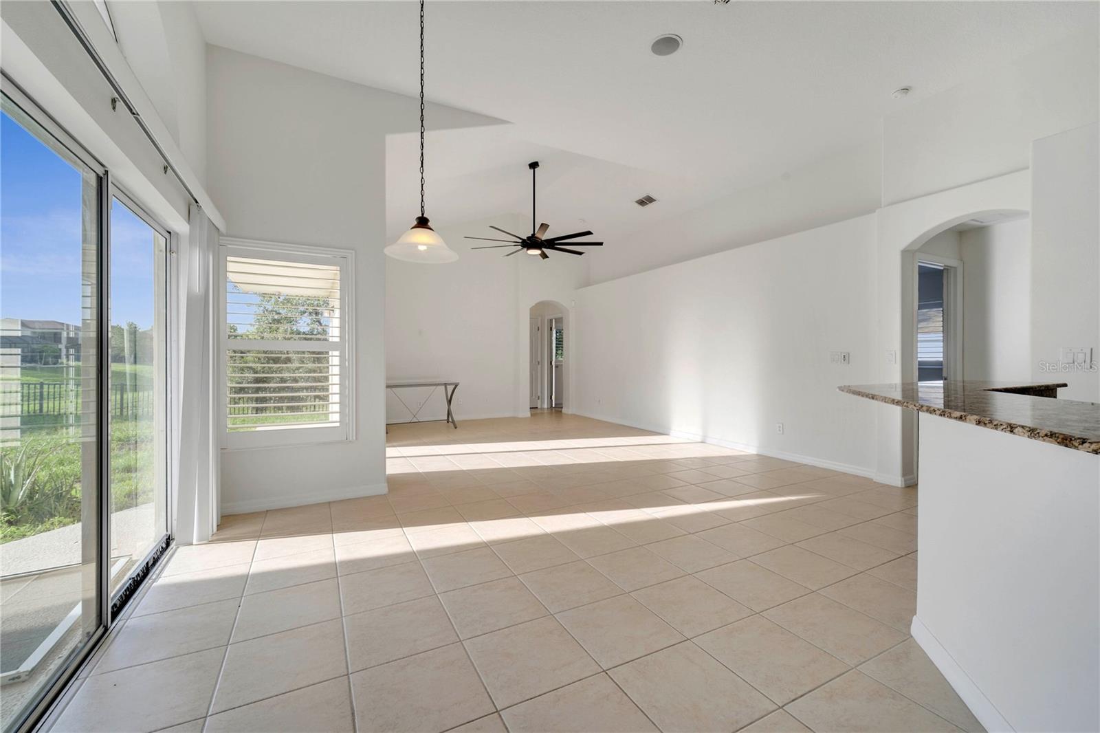 Image 35 of 58 For 10955 Lemay Drive