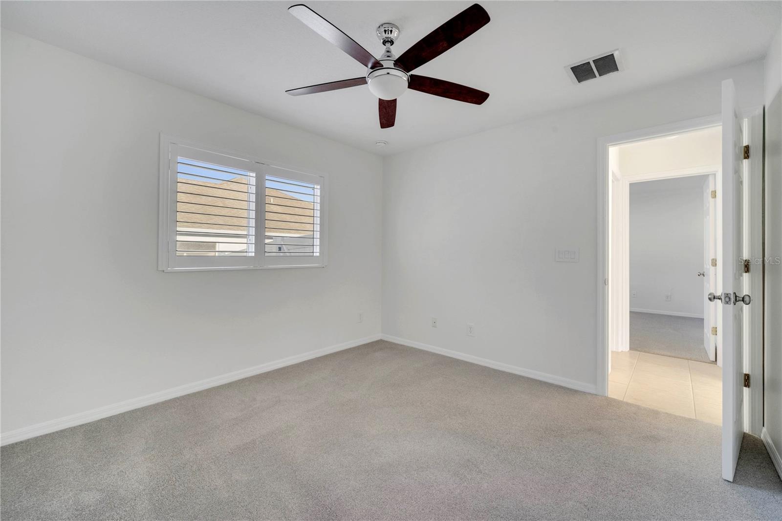 Image 38 of 58 For 10955 Lemay Drive
