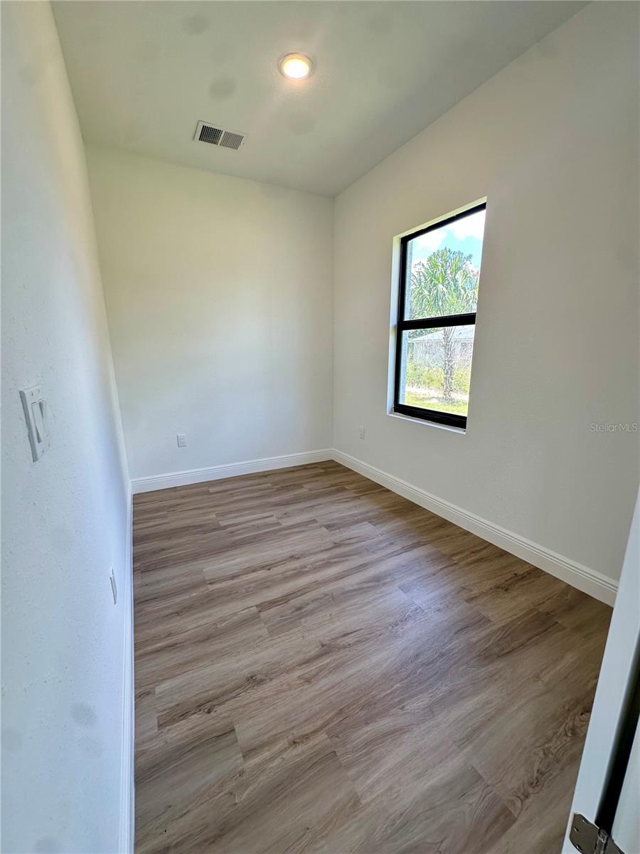 Image 23 of 27 For 5344 Hornbuckle Boulevard