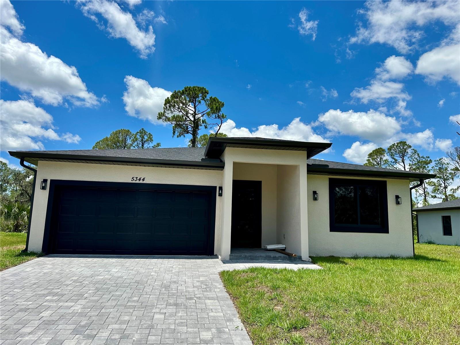 Image 3 of 27 For 5344 Hornbuckle Boulevard