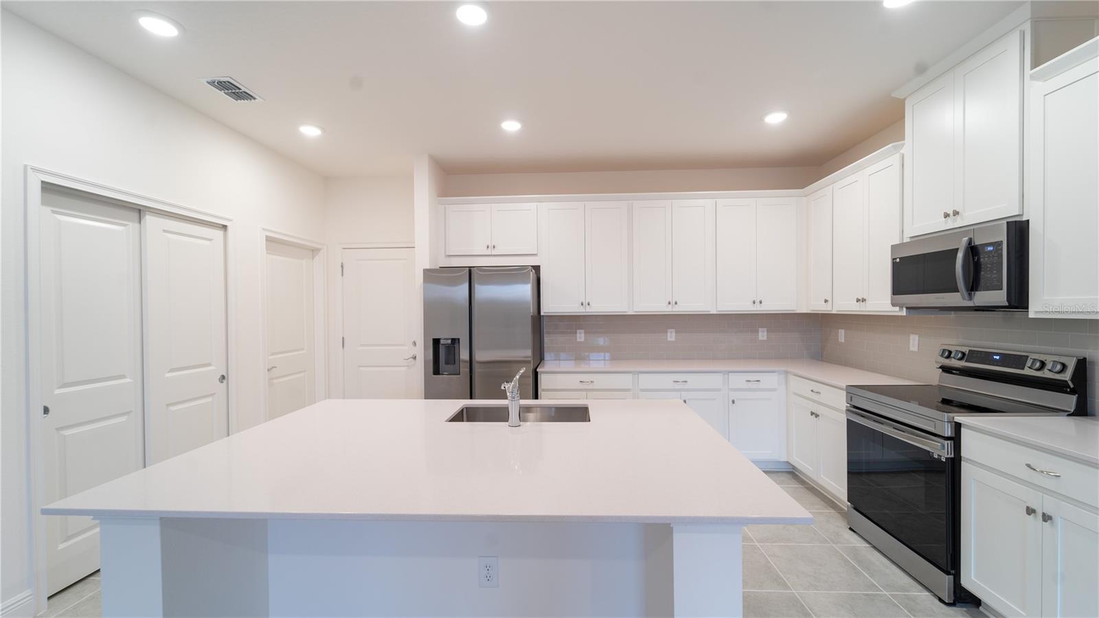 Image 4 of 27 For 4887 Cross Prairie Parkway