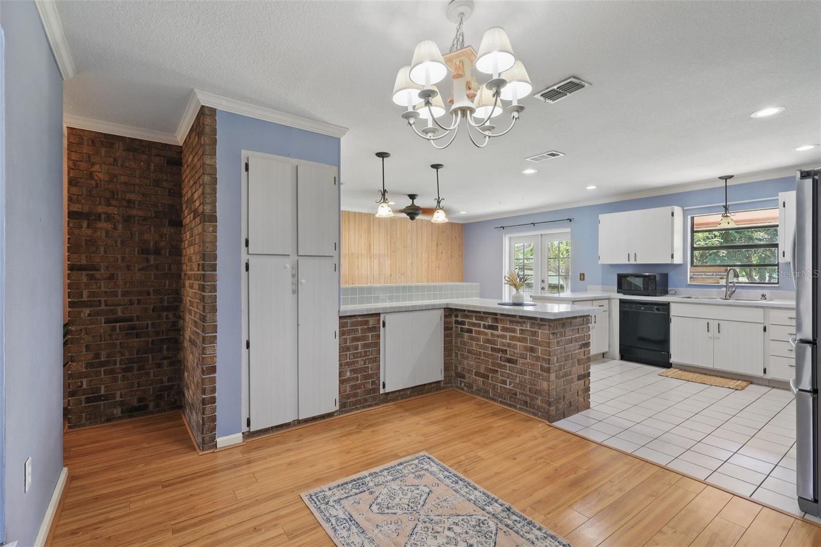 Image 13 of 49 For 2028 Lake Christie Drive