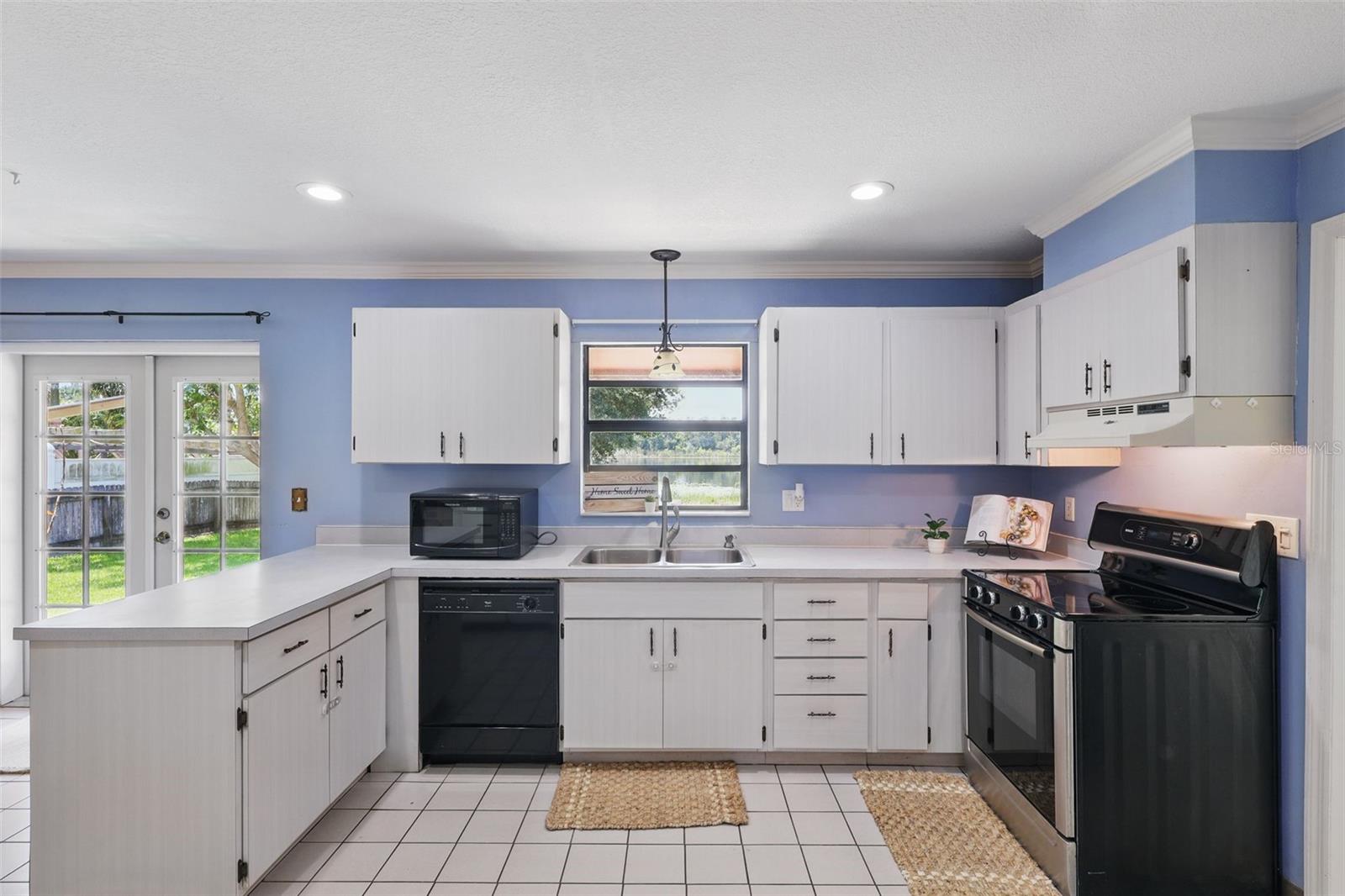 Image 14 of 49 For 2028 Lake Christie Drive