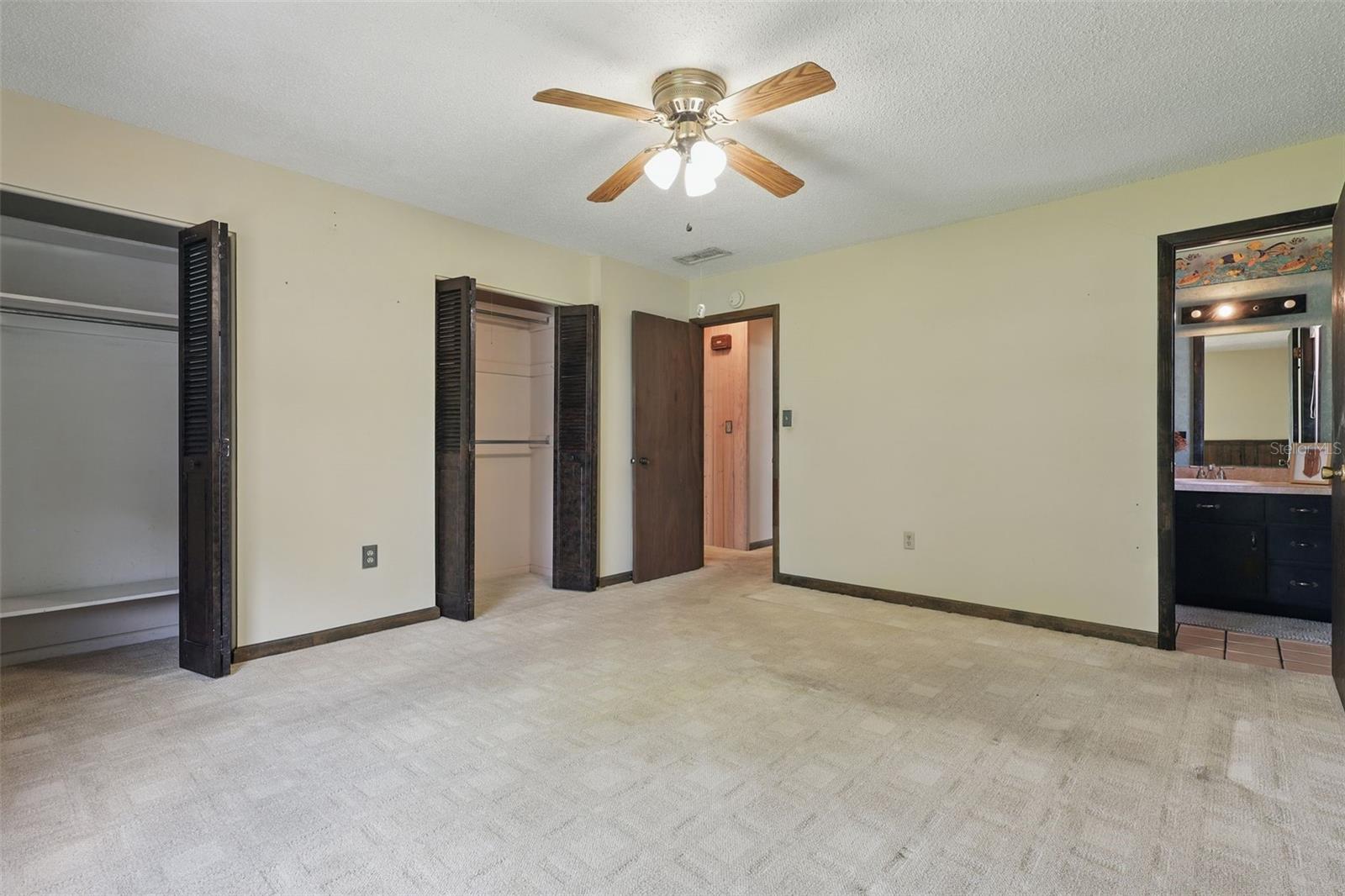 Image 21 of 49 For 2028 Lake Christie Drive