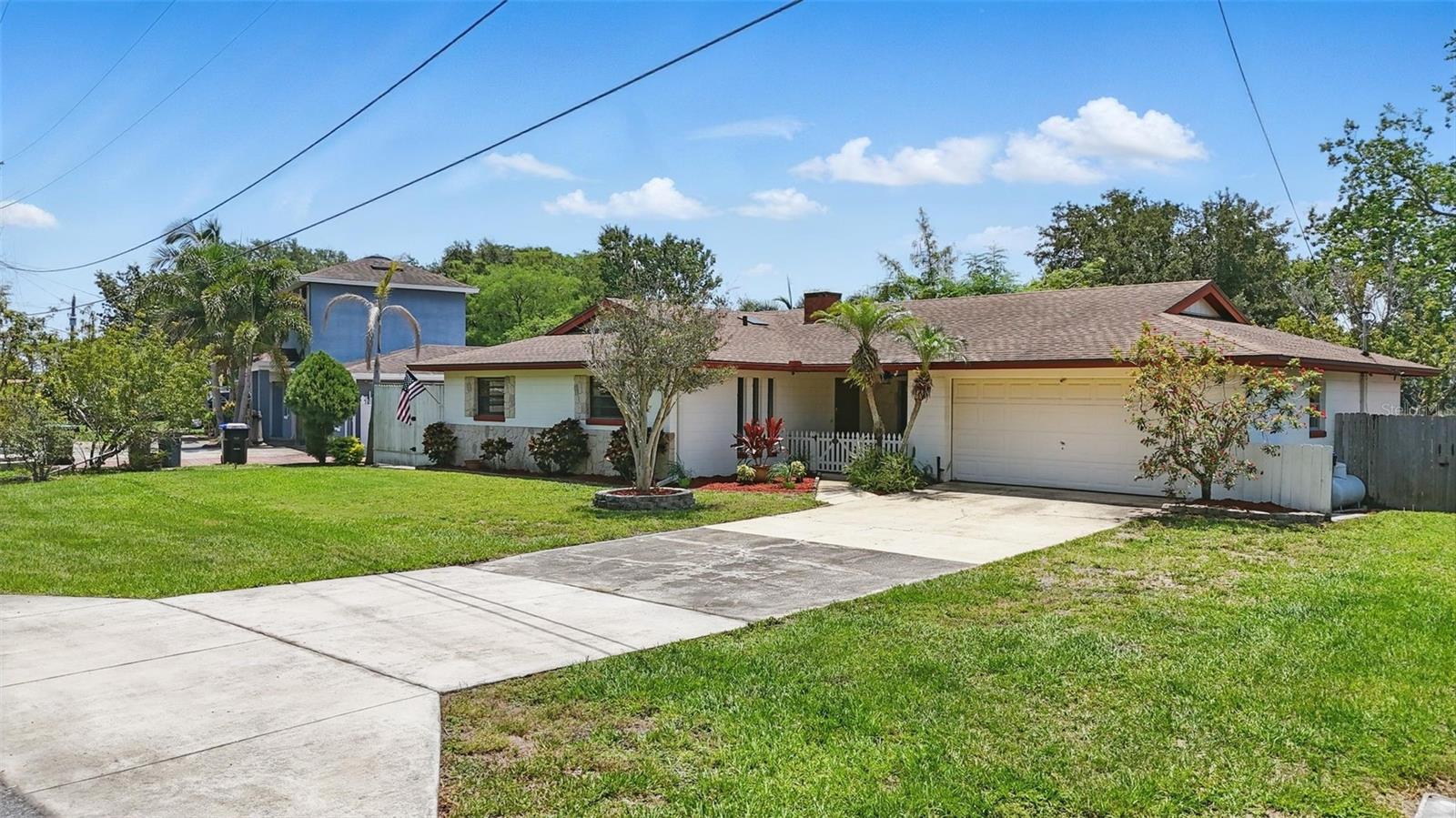 Image 3 of 49 For 2028 Lake Christie Drive
