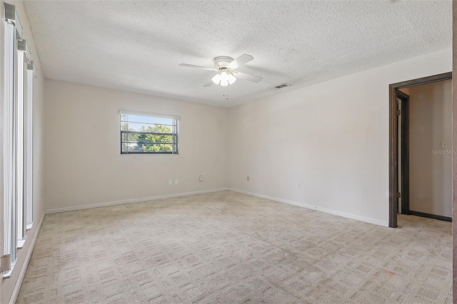 Image 9 of 49 For 2028 Lake Christie Drive