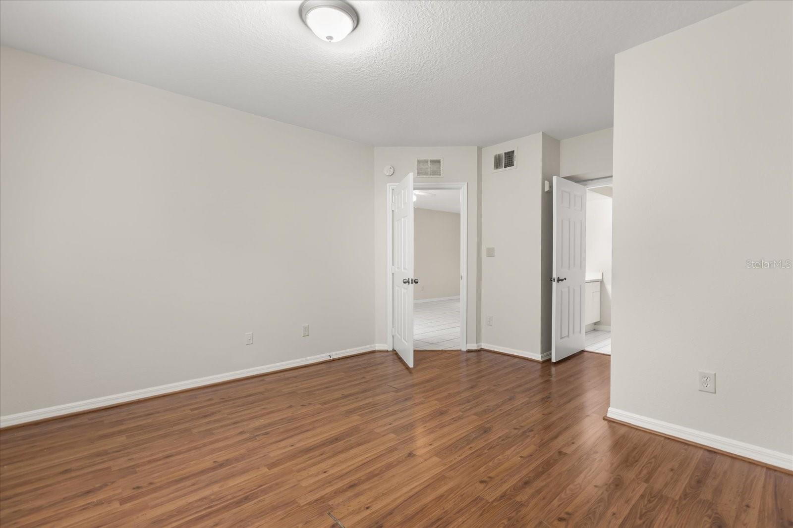Image 12 of 24 For 527 Villa Del Sol Circle 104