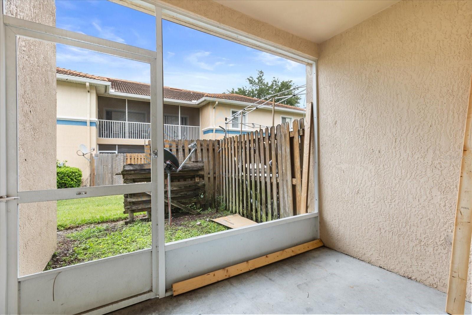 Image 20 of 24 For 527 Villa Del Sol Circle 104