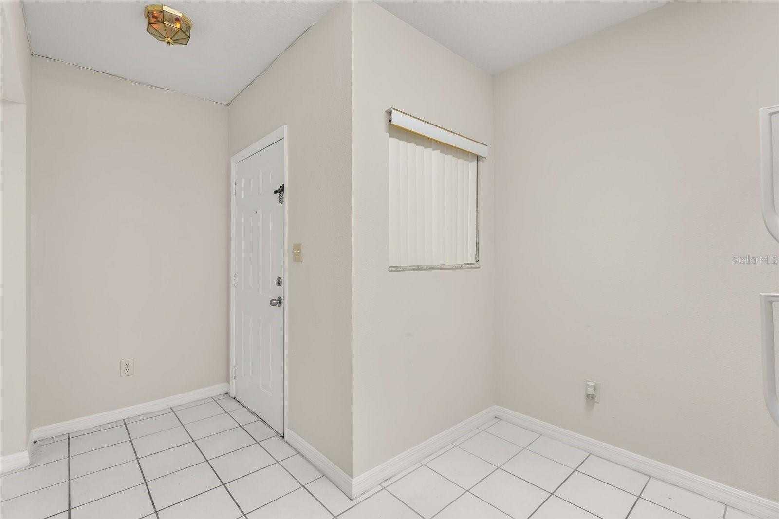 Image 9 of 24 For 527 Villa Del Sol Circle 104