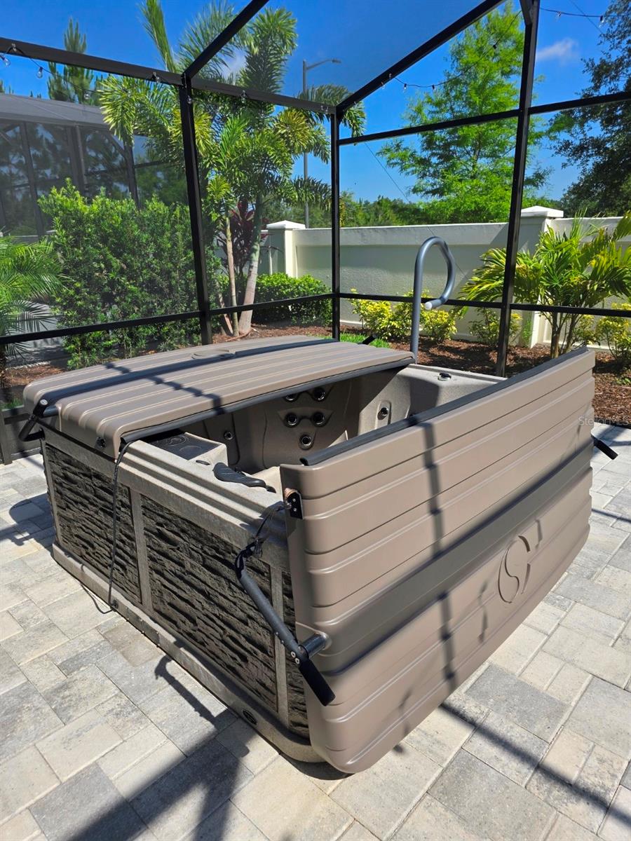 Image 14 of 56 For 6129 Citrus Grove Court
