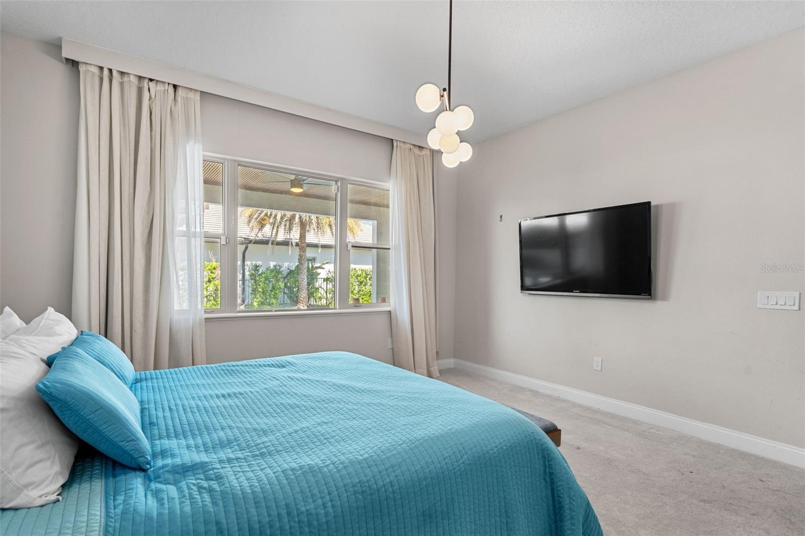 Image 23 of 69 For 10829 Royal Cypress Way