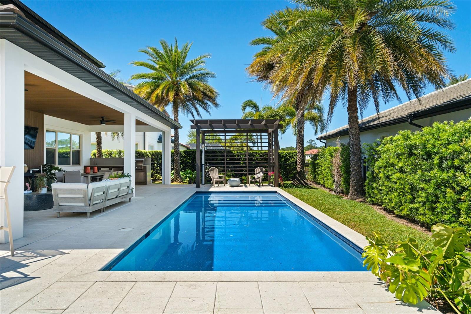 Image 28 of 69 For 10829 Royal Cypress Way
