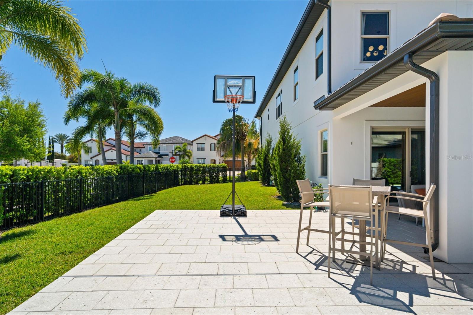 Image 30 of 69 For 10829 Royal Cypress Way