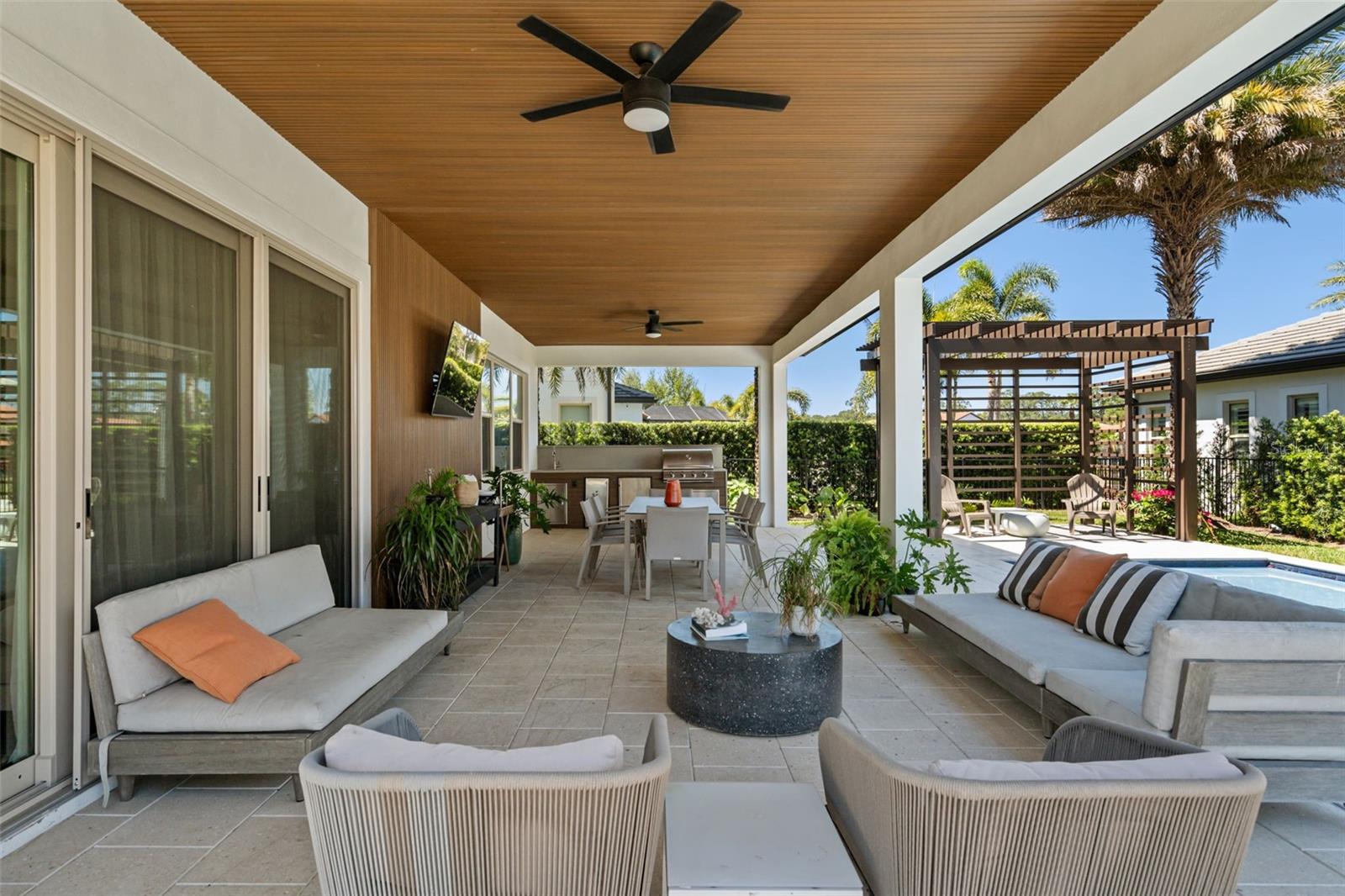 Image 36 of 69 For 10829 Royal Cypress Way