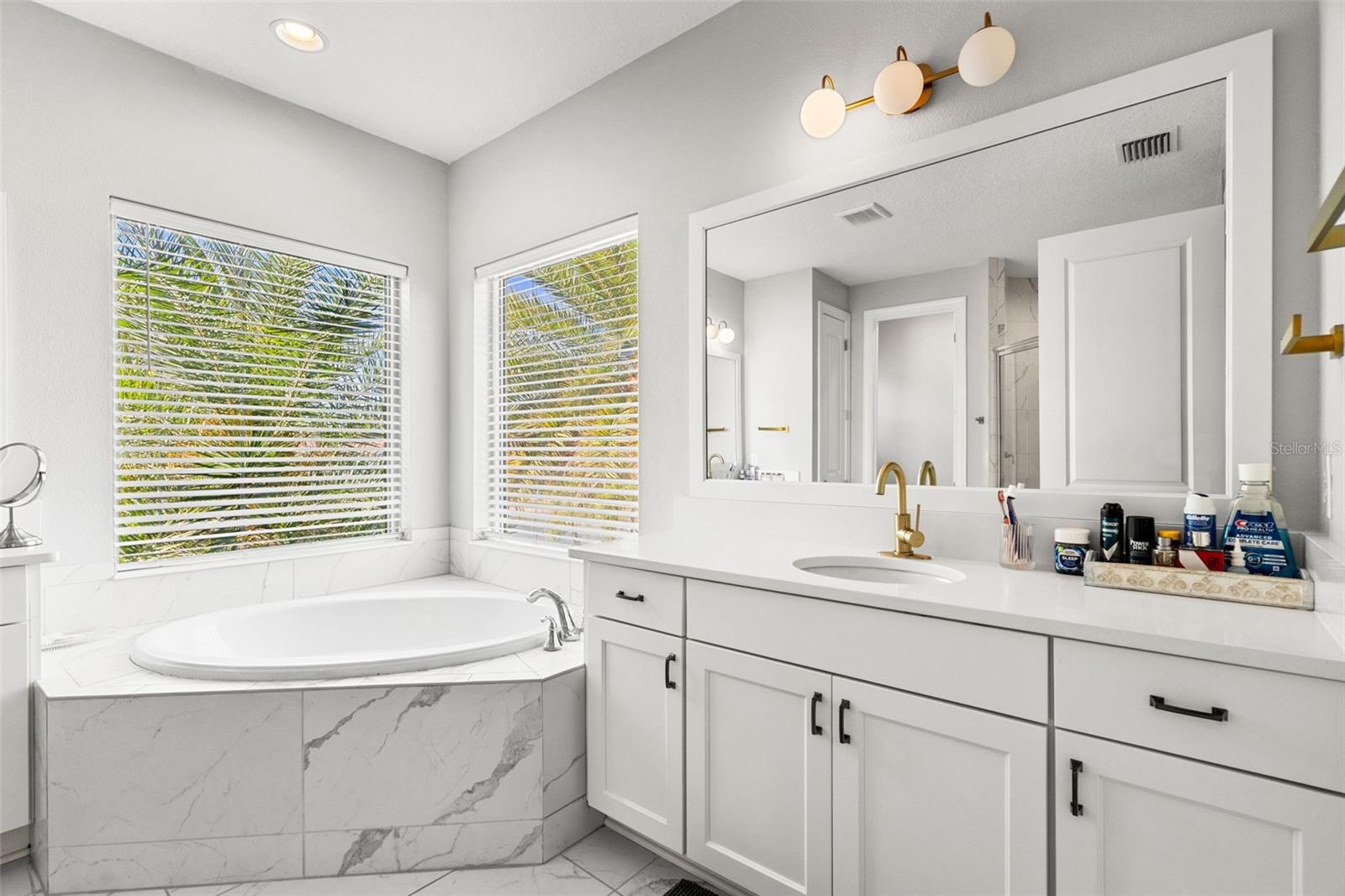 Image 49 of 69 For 10829 Royal Cypress Way