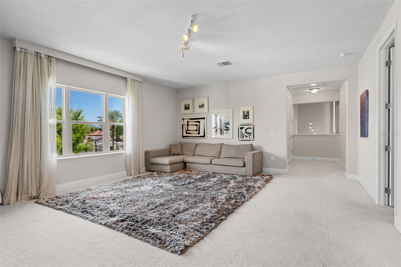 Image 62 of 69 For 10829 Royal Cypress Way