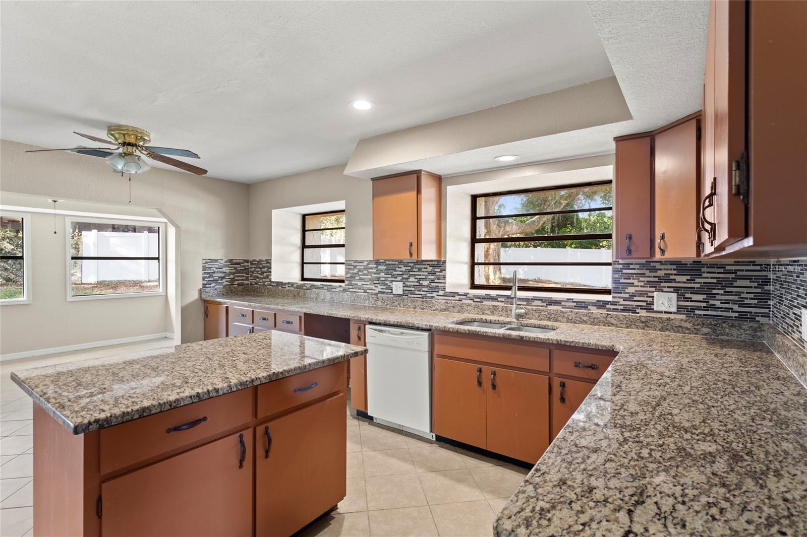 Image 11 of 50 For 22 Hillcrest Drive