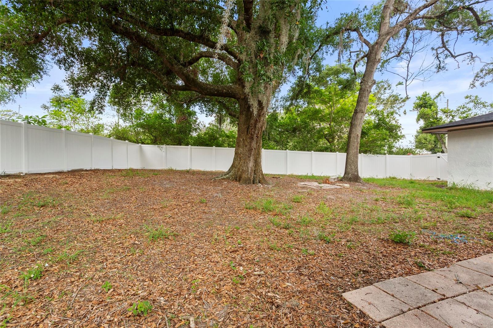 Image 37 of 50 For 22 Hillcrest Drive