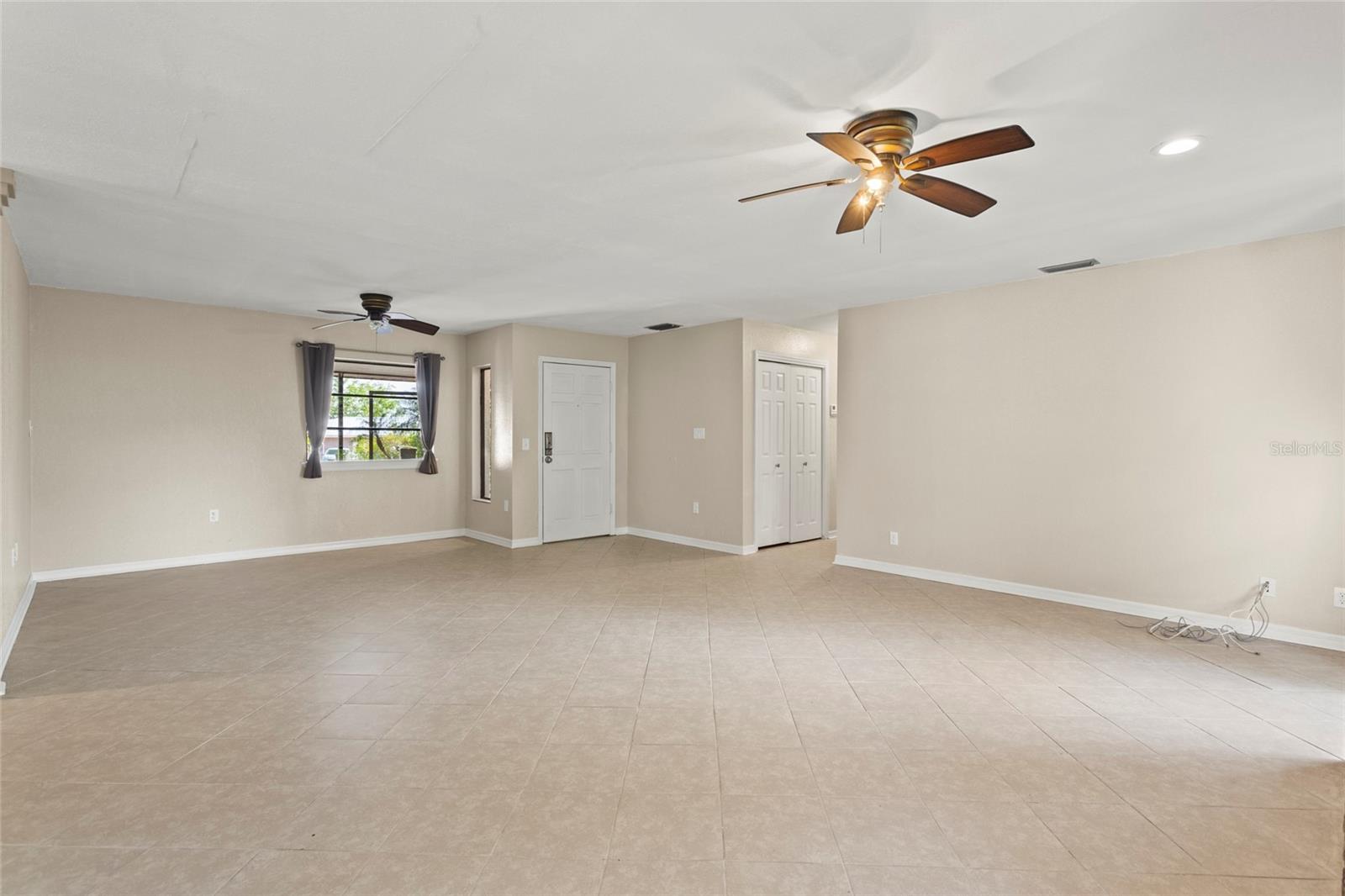Image 7 of 50 For 22 Hillcrest Drive