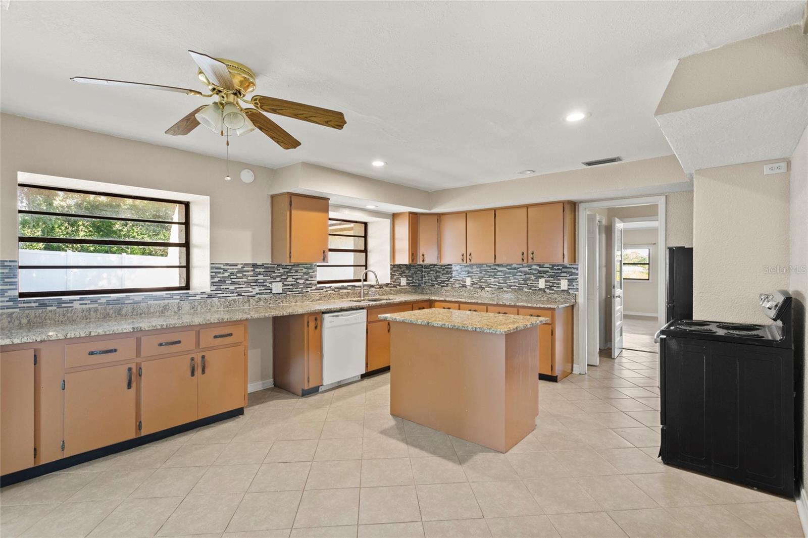 Image 9 of 50 For 22 Hillcrest Drive