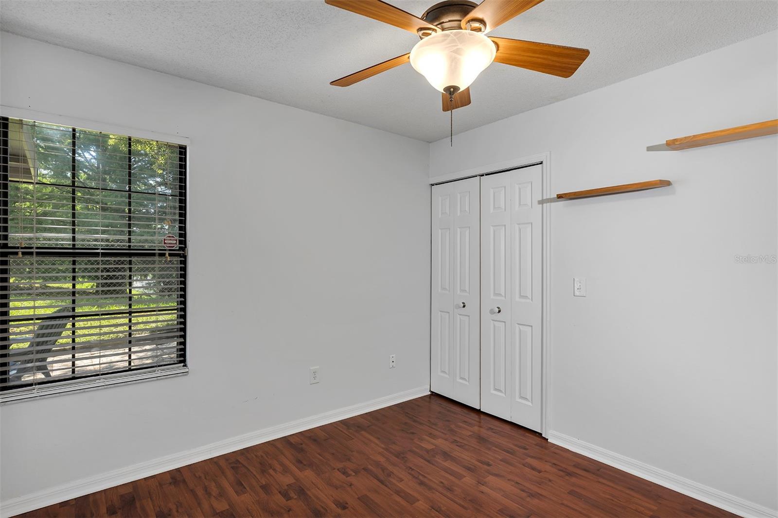 Image 10 of 39 For 2227 Doulton Drive