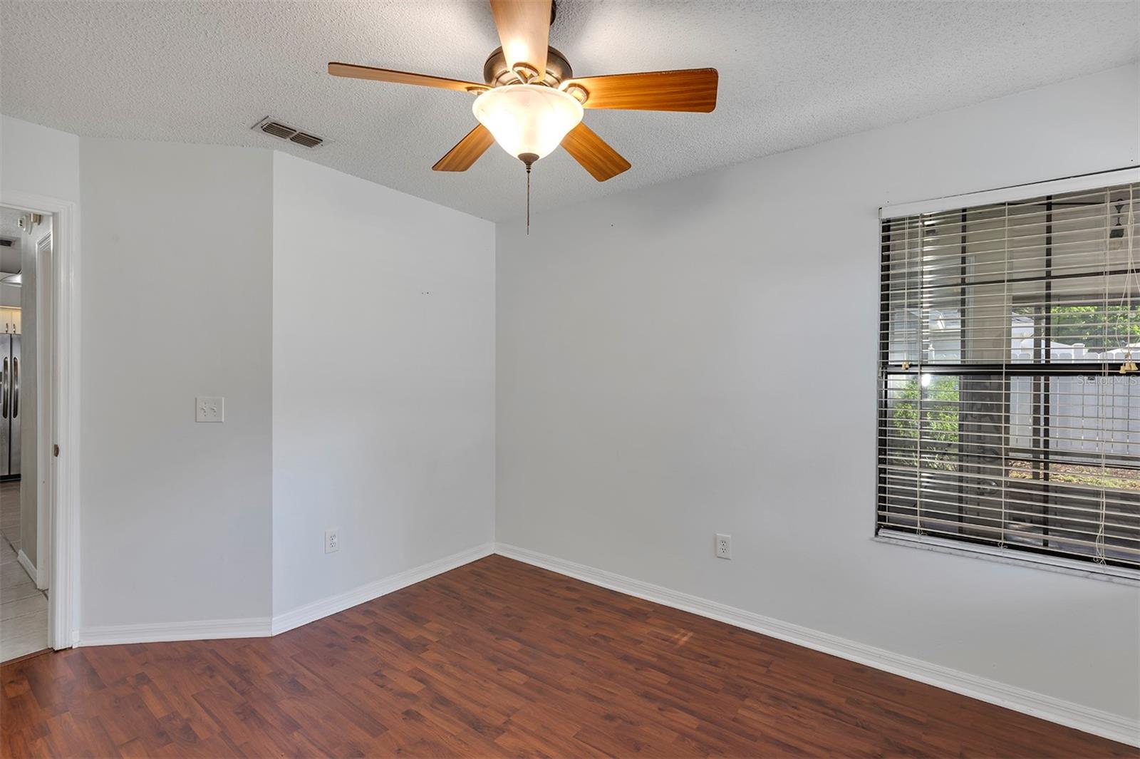 Image 12 of 39 For 2227 Doulton Drive