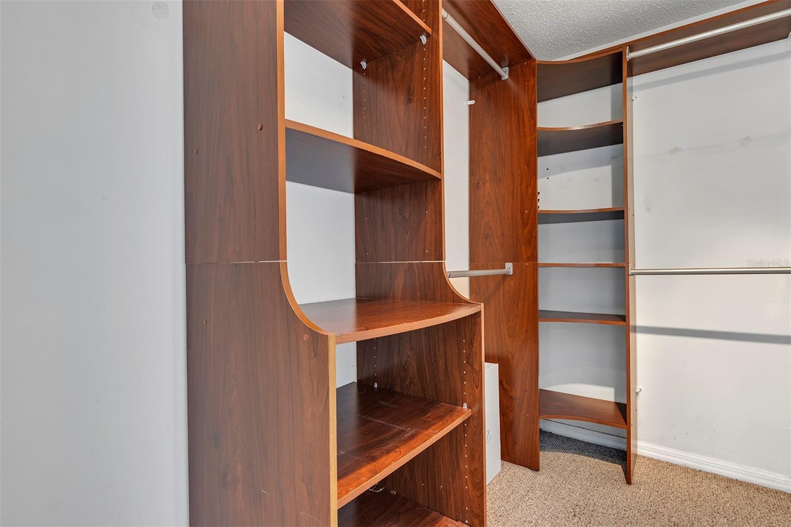 Image 21 of 39 For 2227 Doulton Drive