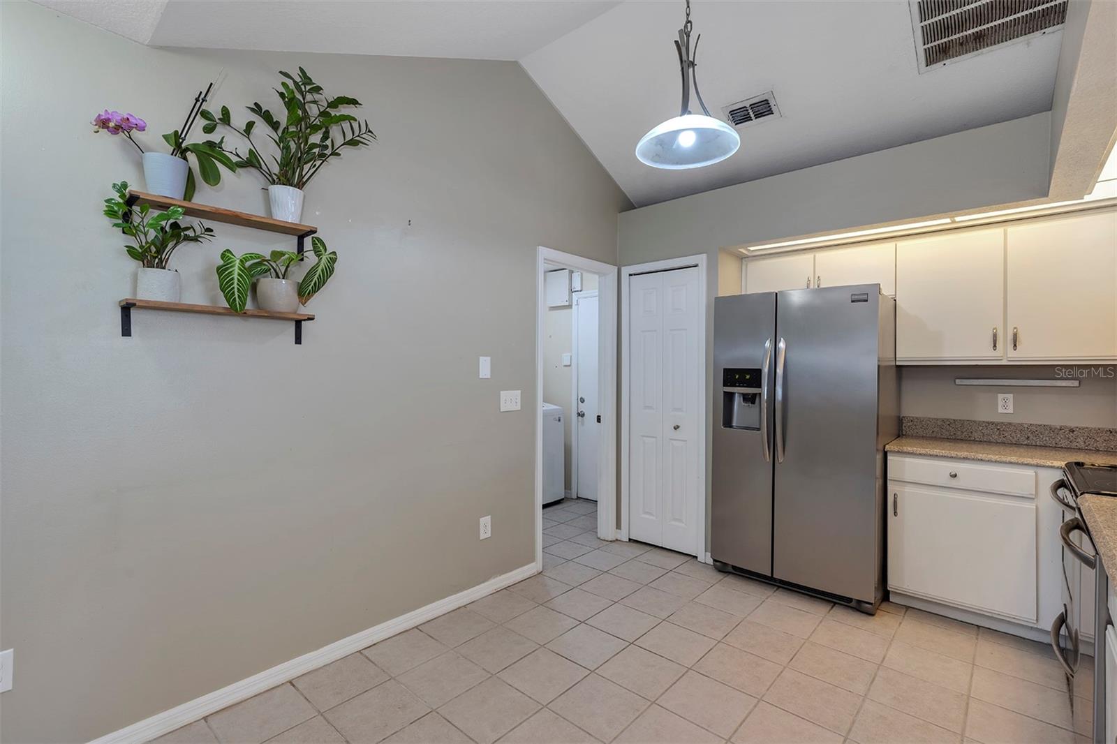 Image 24 of 39 For 2227 Doulton Drive