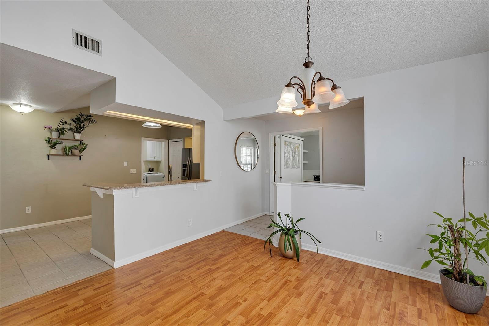 Image 30 of 39 For 2227 Doulton Drive