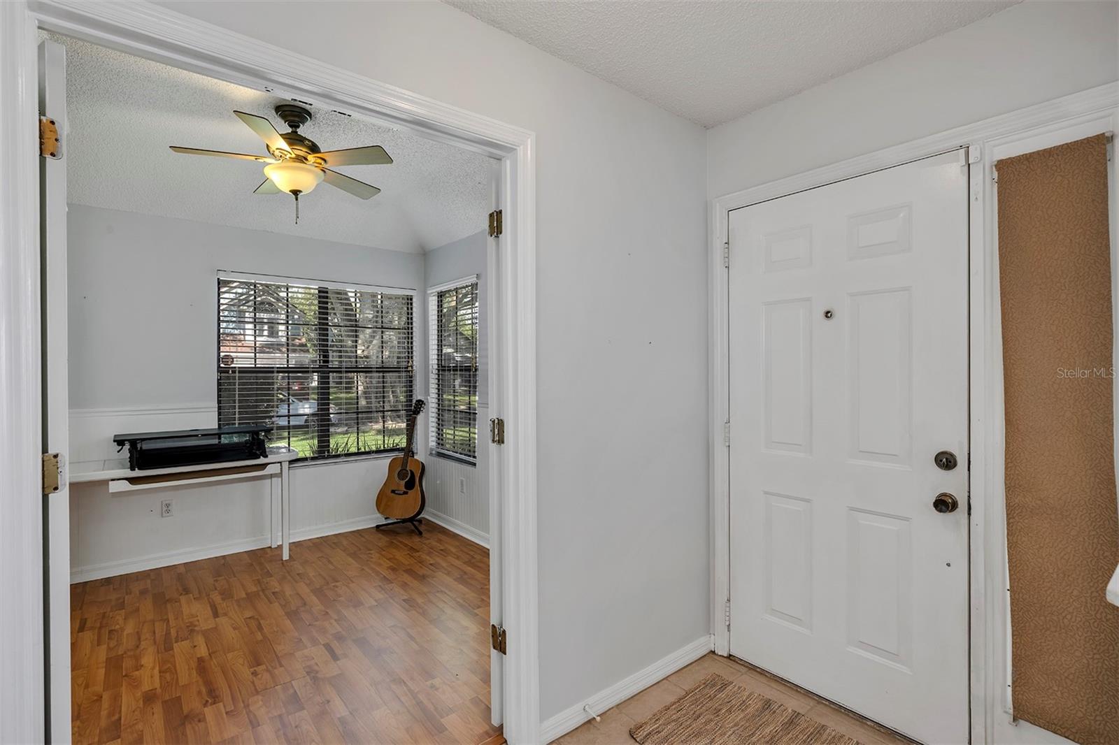 Image 8 of 39 For 2227 Doulton Drive