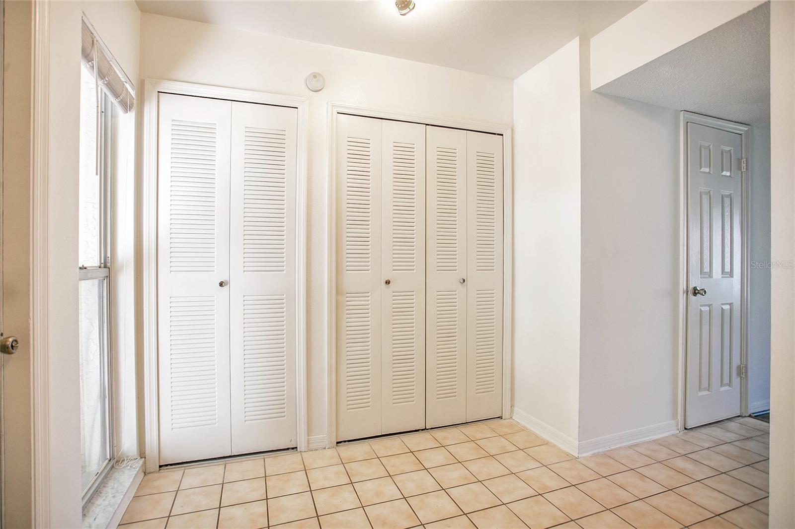 Image 9 of 17 For 2727 Gray Fox Lane