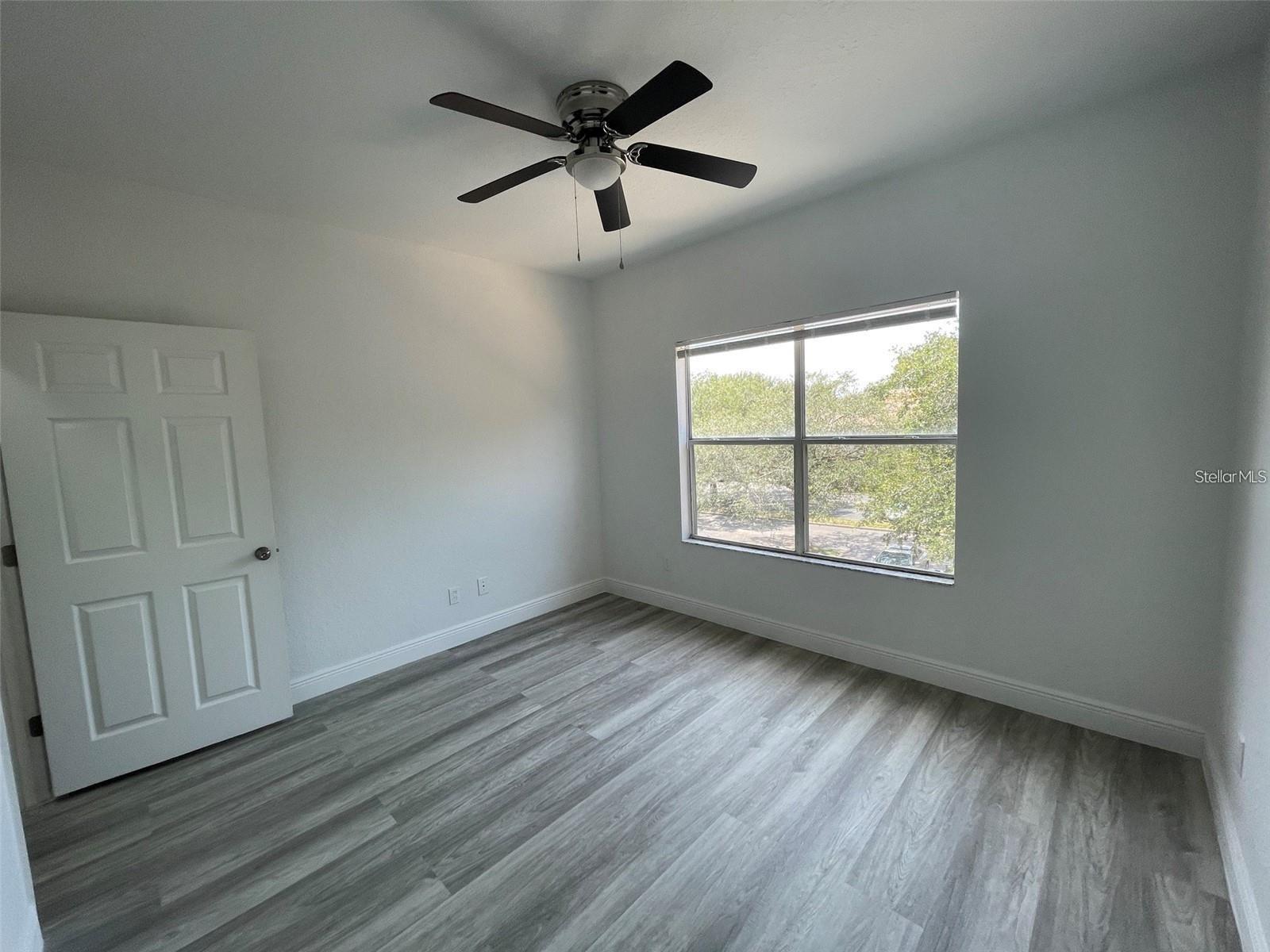 Image 13 of 32 For 824 Camargo Way 303