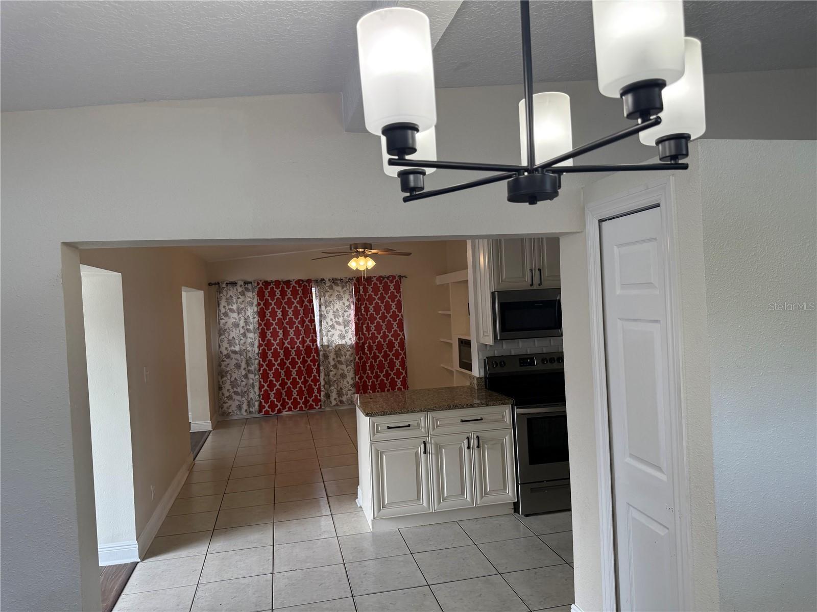 Image 5 of 13 For 7613 Daphne Avenue