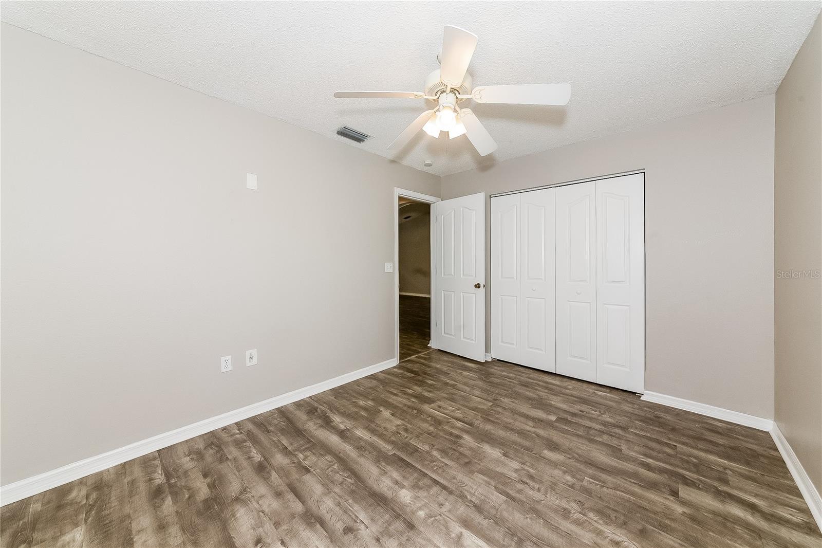 Image 12 of 16 For 7527 42nd Court E