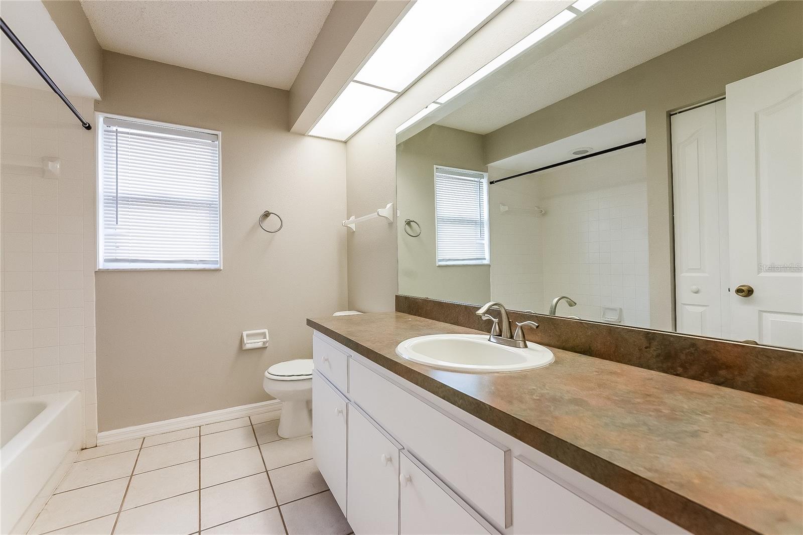 Image 15 of 16 For 7527 42nd Court E