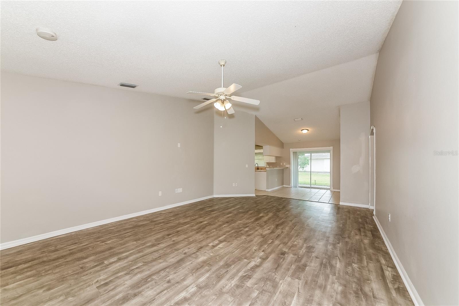 Image 3 of 16 For 7527 42nd Court E