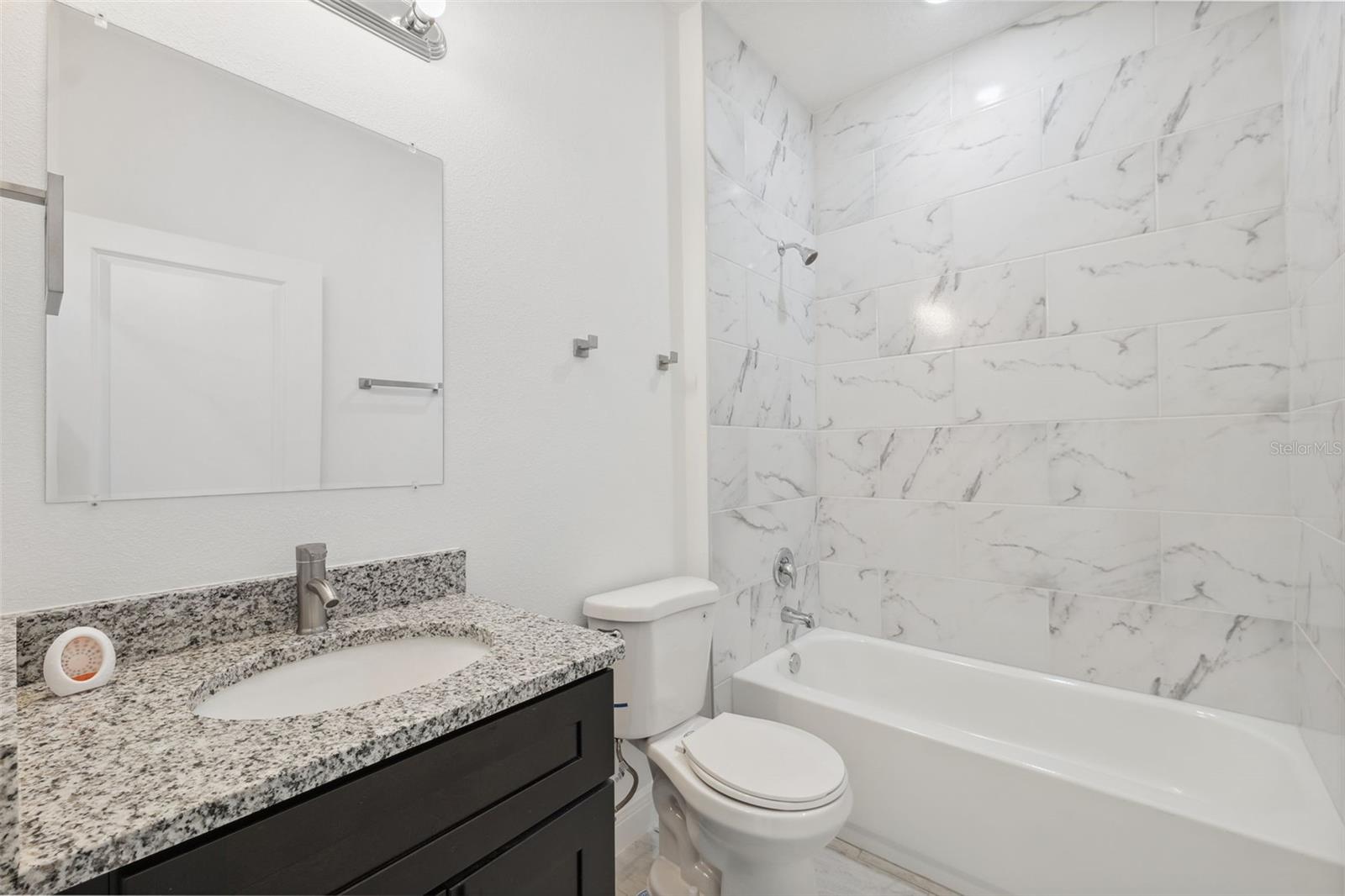 Listing photo id 26 for 10089 Athenia Drive