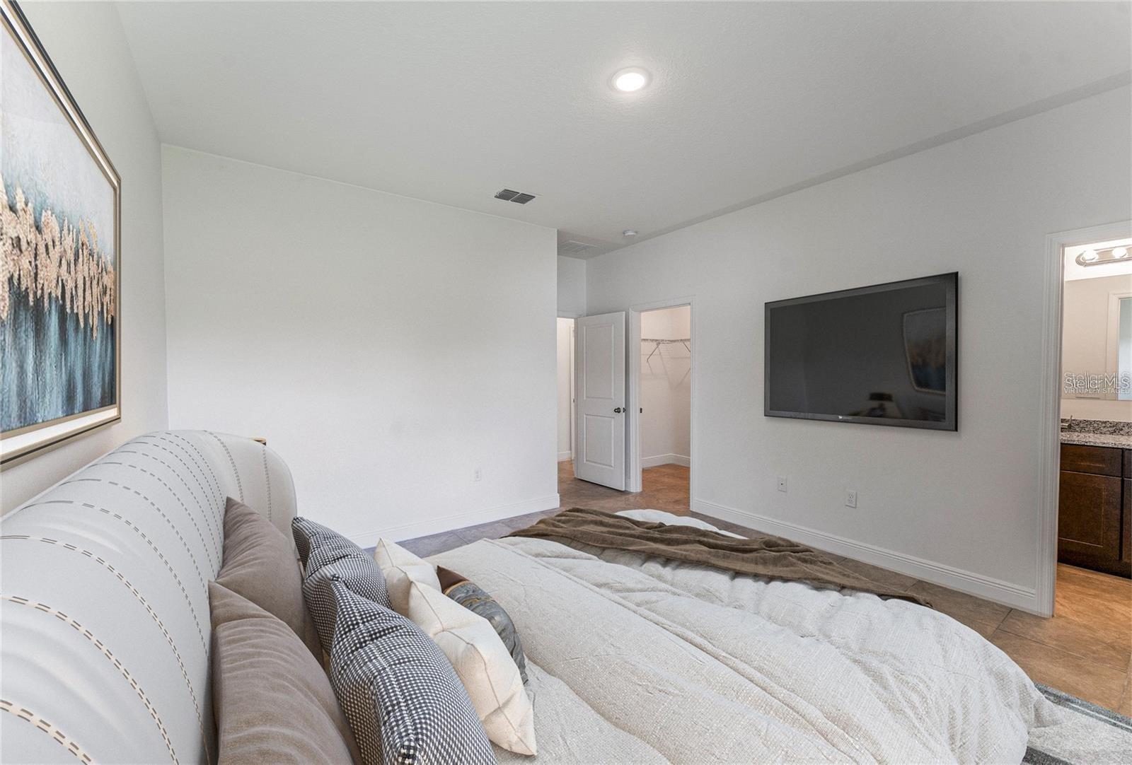 Listing photo id 6 for 10089 Athenia Drive