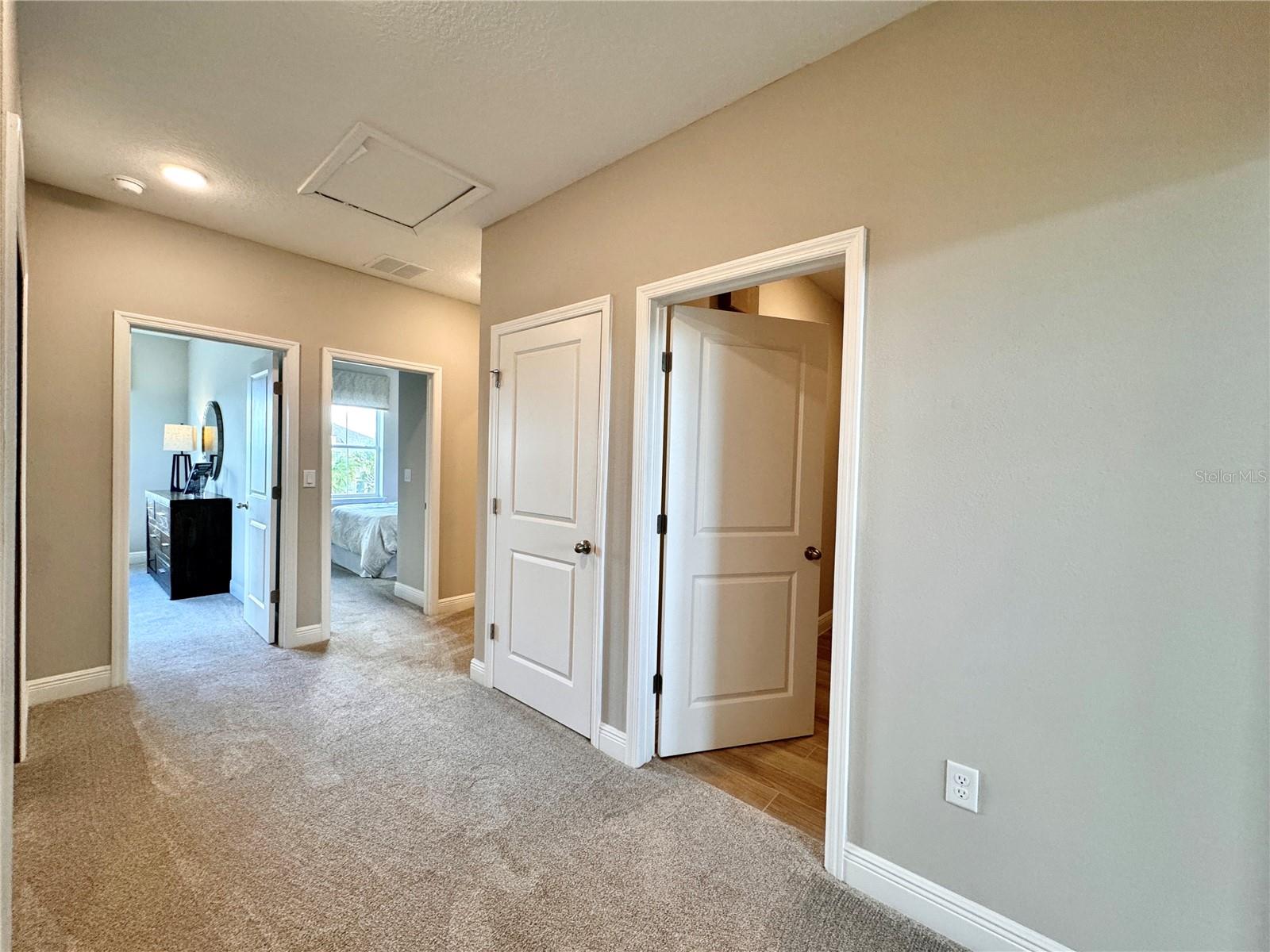Image 37 of 45 For 2928 Voyager Avenue
