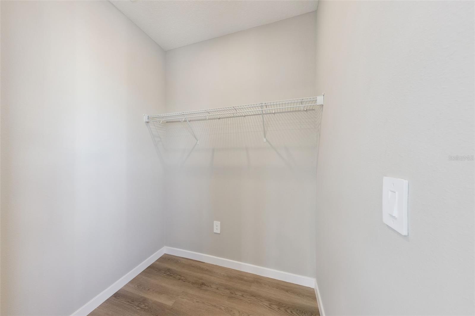 Image 17 of 32 For 544 Bumby Avenue 1