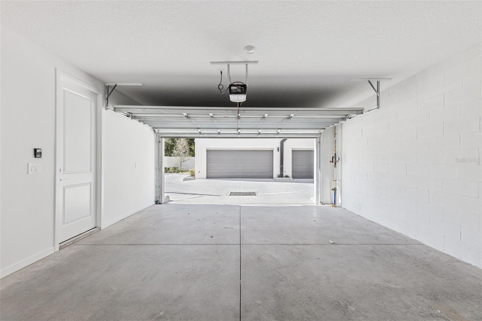 Image 25 of 32 For 544 Bumby Avenue 1